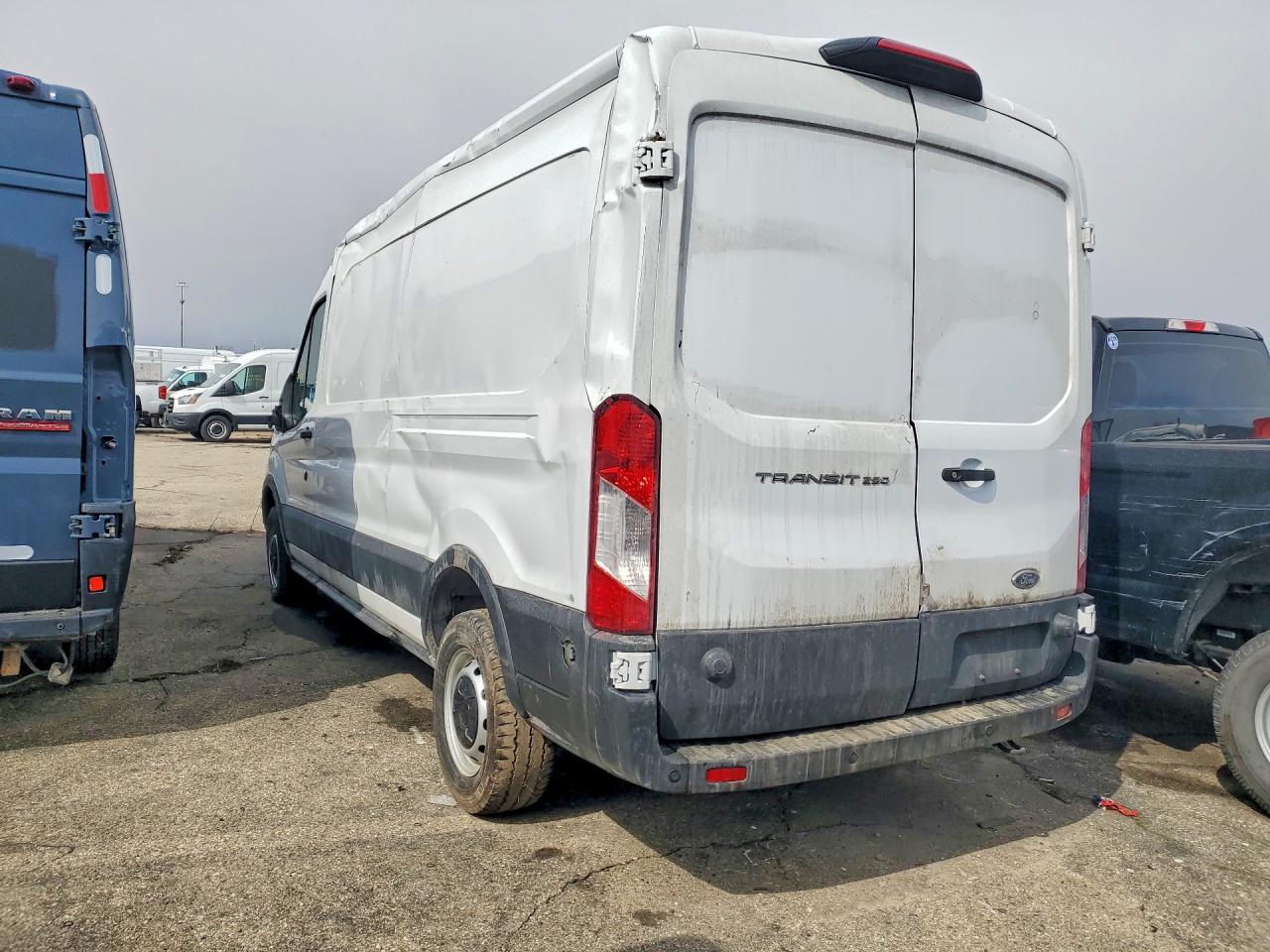 Ford Transit T-250