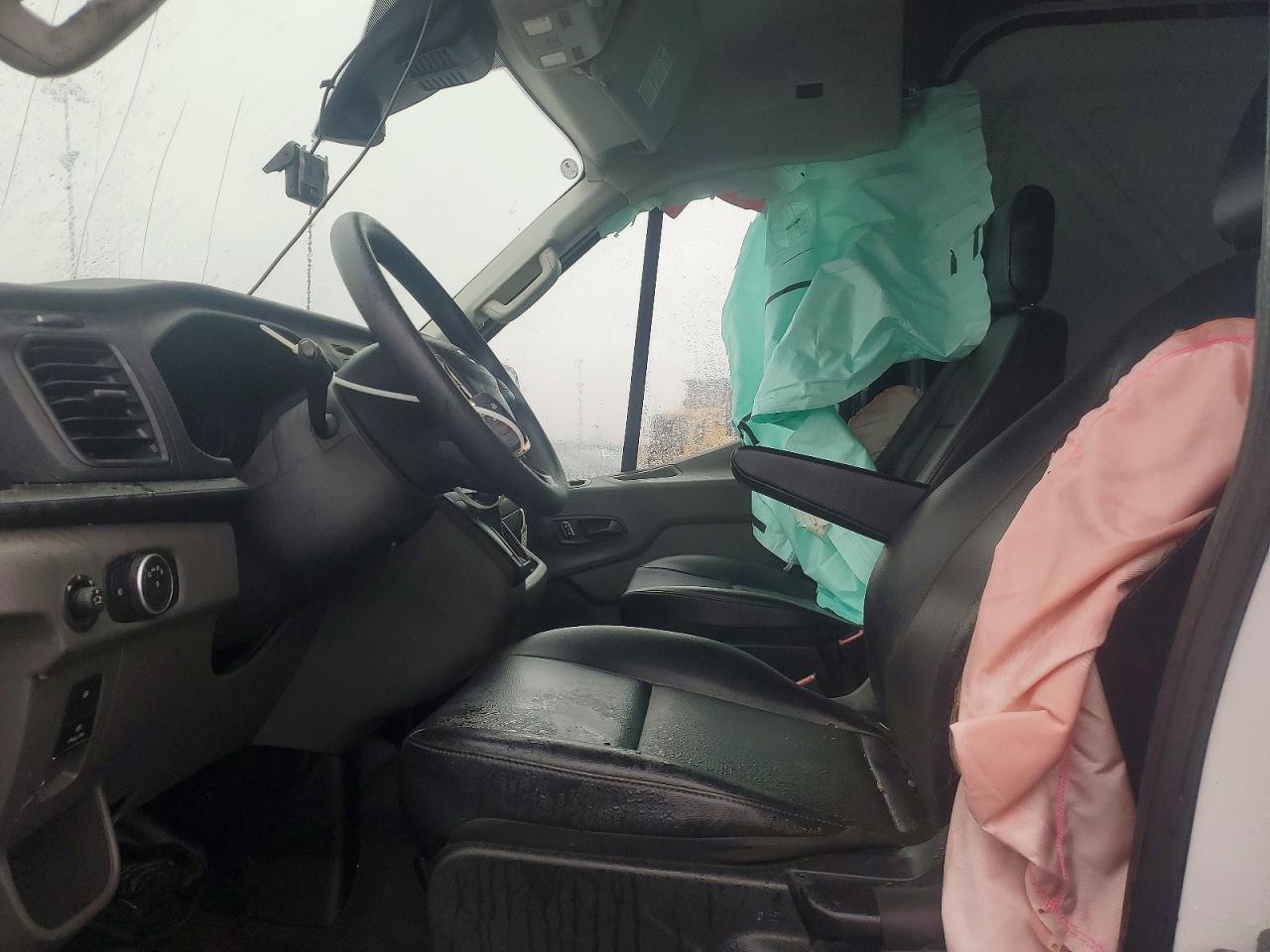 Ford Transit T-250