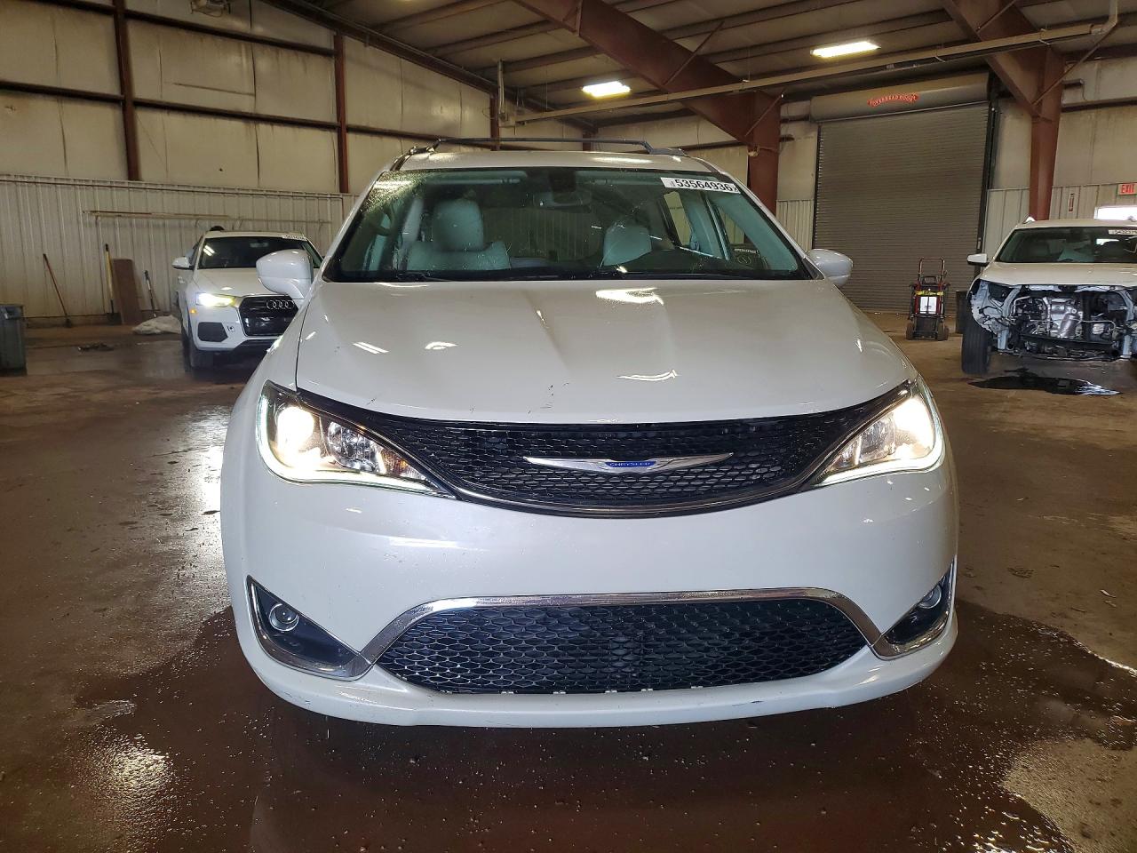 Chrysler Pacifica Touring L