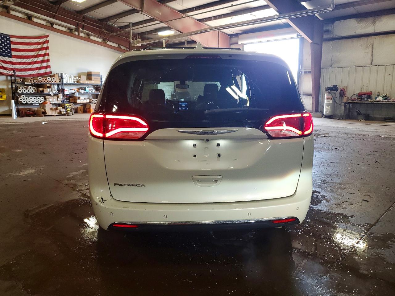 Chrysler Pacifica Touring L