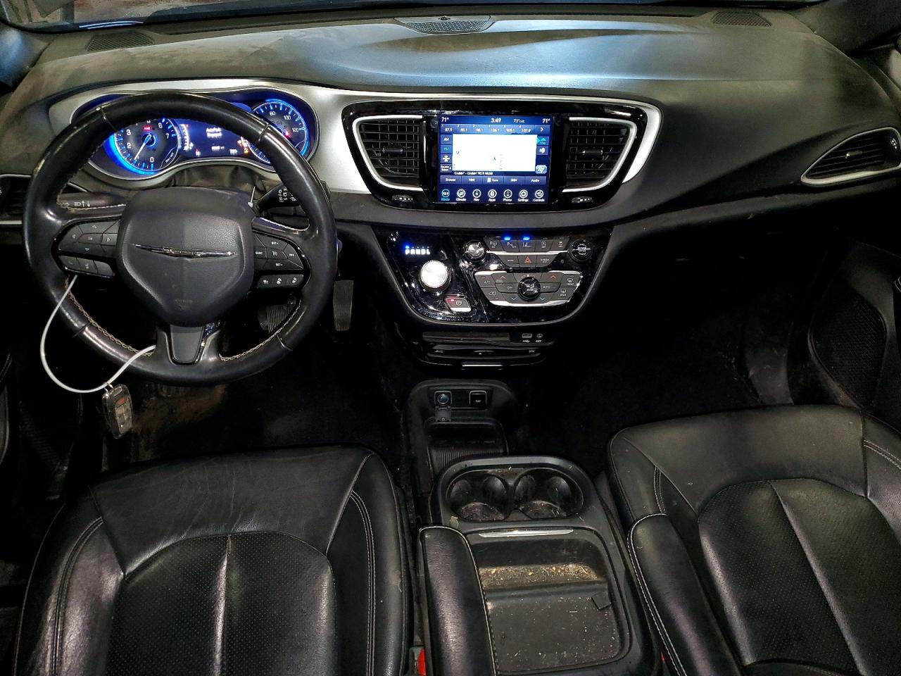 Chrysler Pacifica Touring L