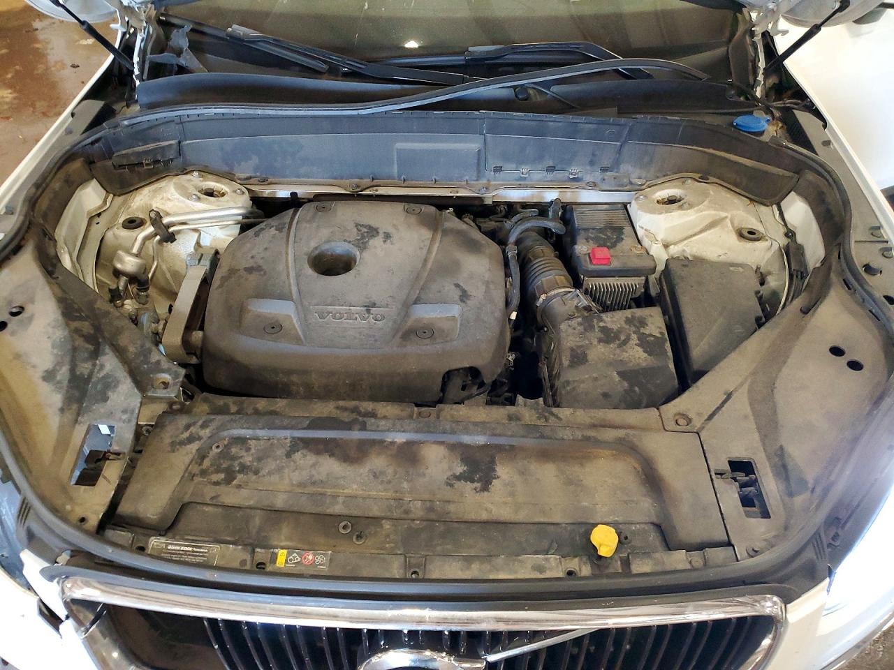 Volvo XC90 T6
