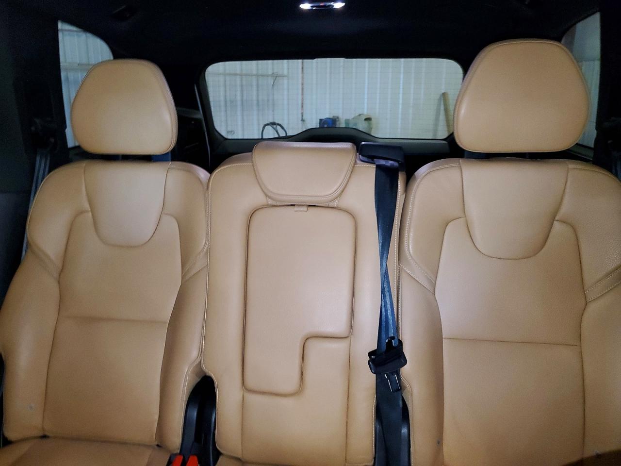 Volvo XC90 T6