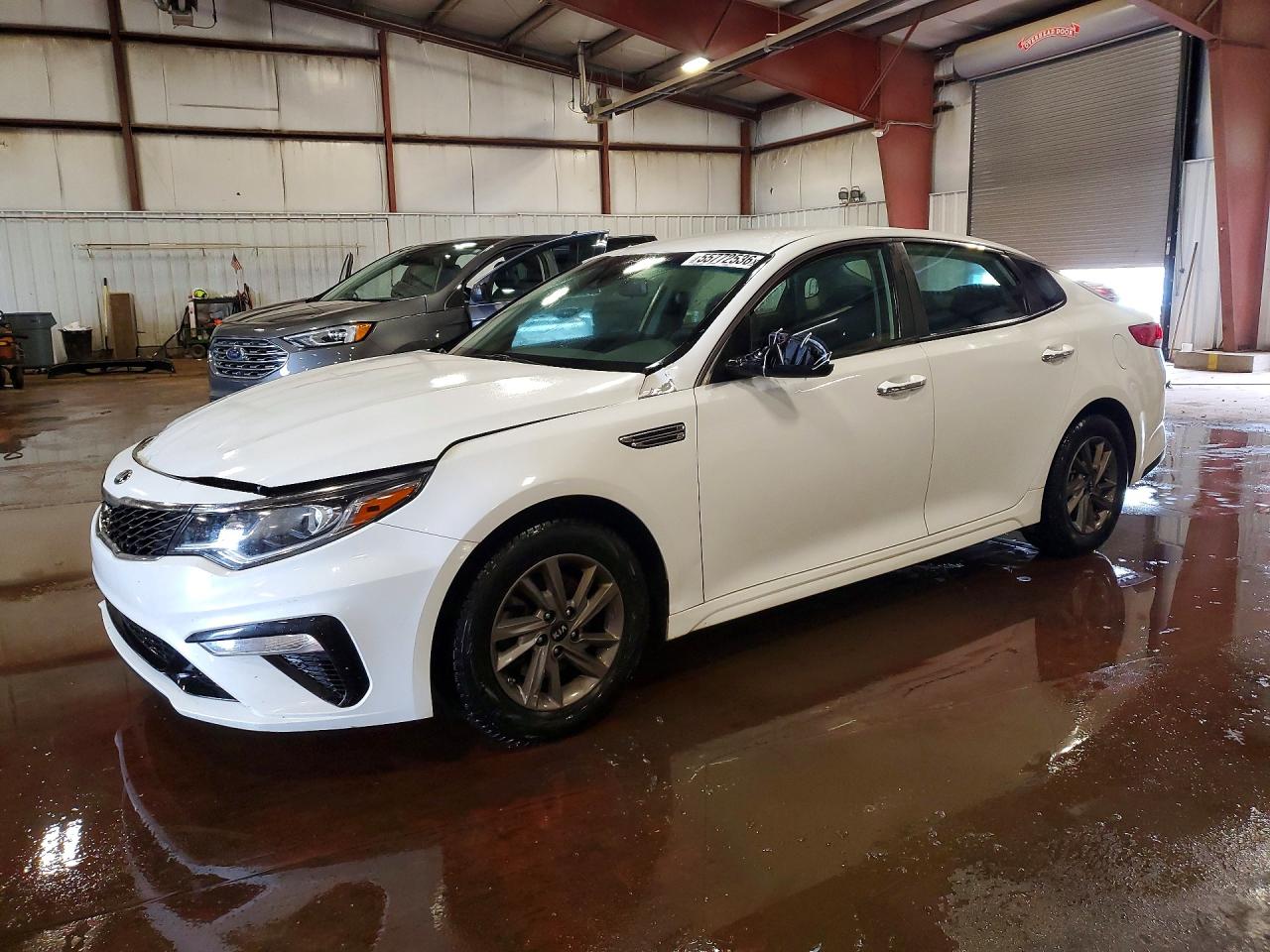 Salvage Kia Optima Image