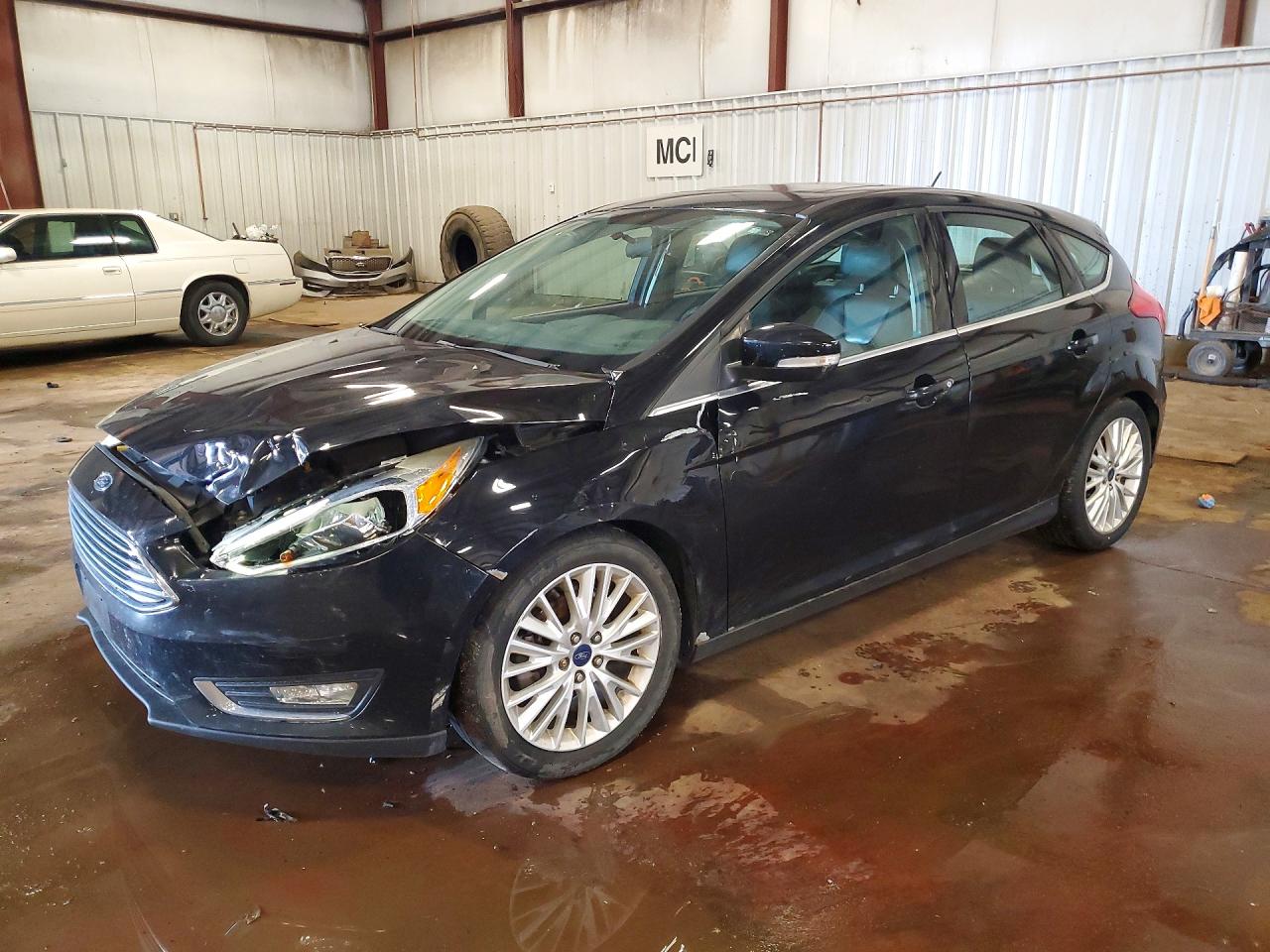 Salvage Ford Focus Image