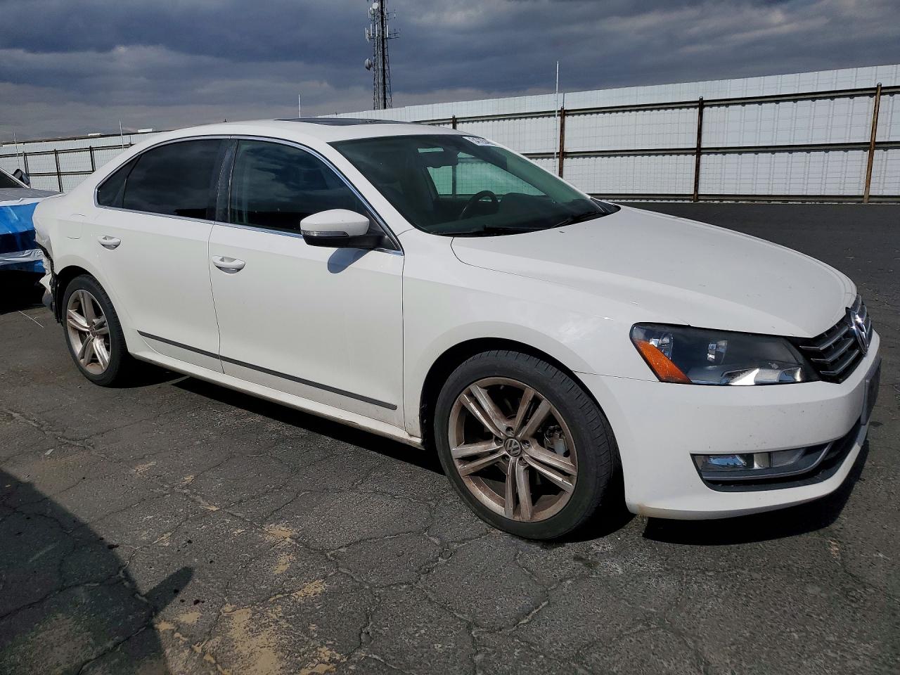 Volkswagen Passat Sel