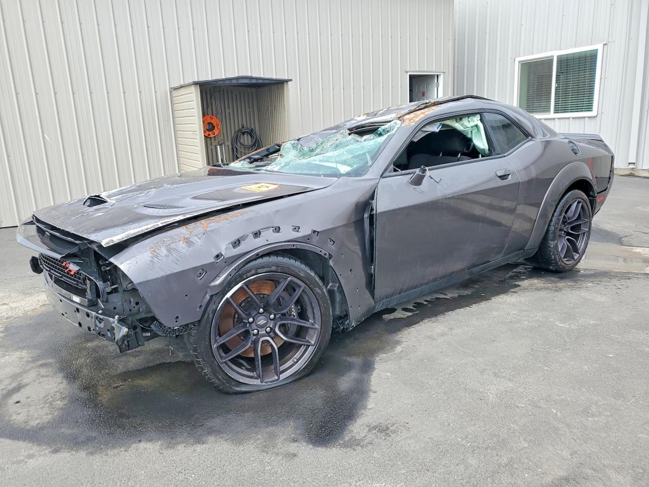 Salvage Dodge Challenger Image