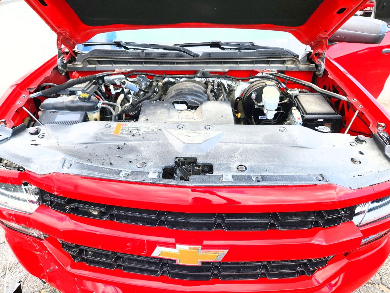 Chevrolet Silverado C1500 Custom