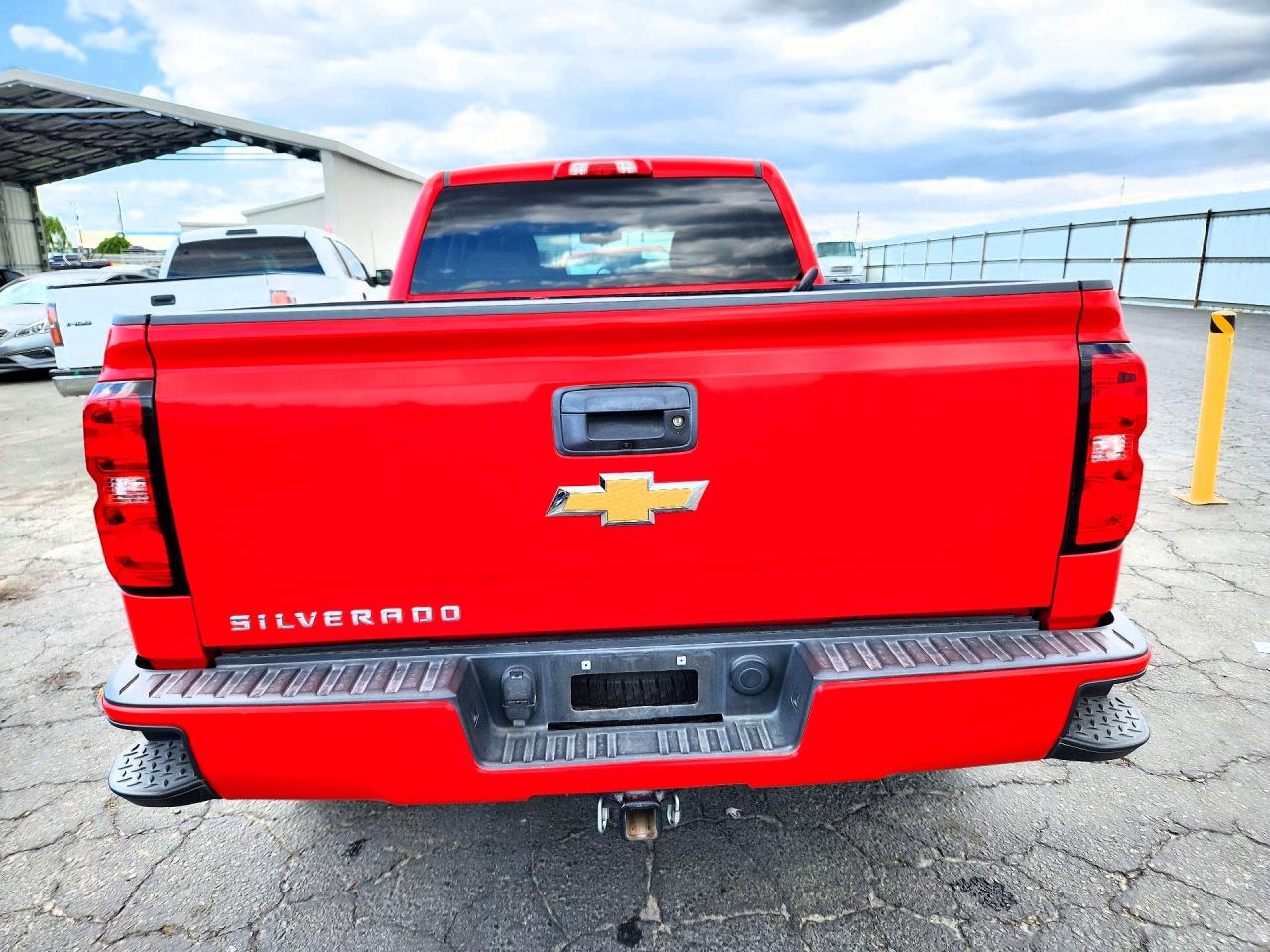 Chevrolet Silverado C1500 Custom