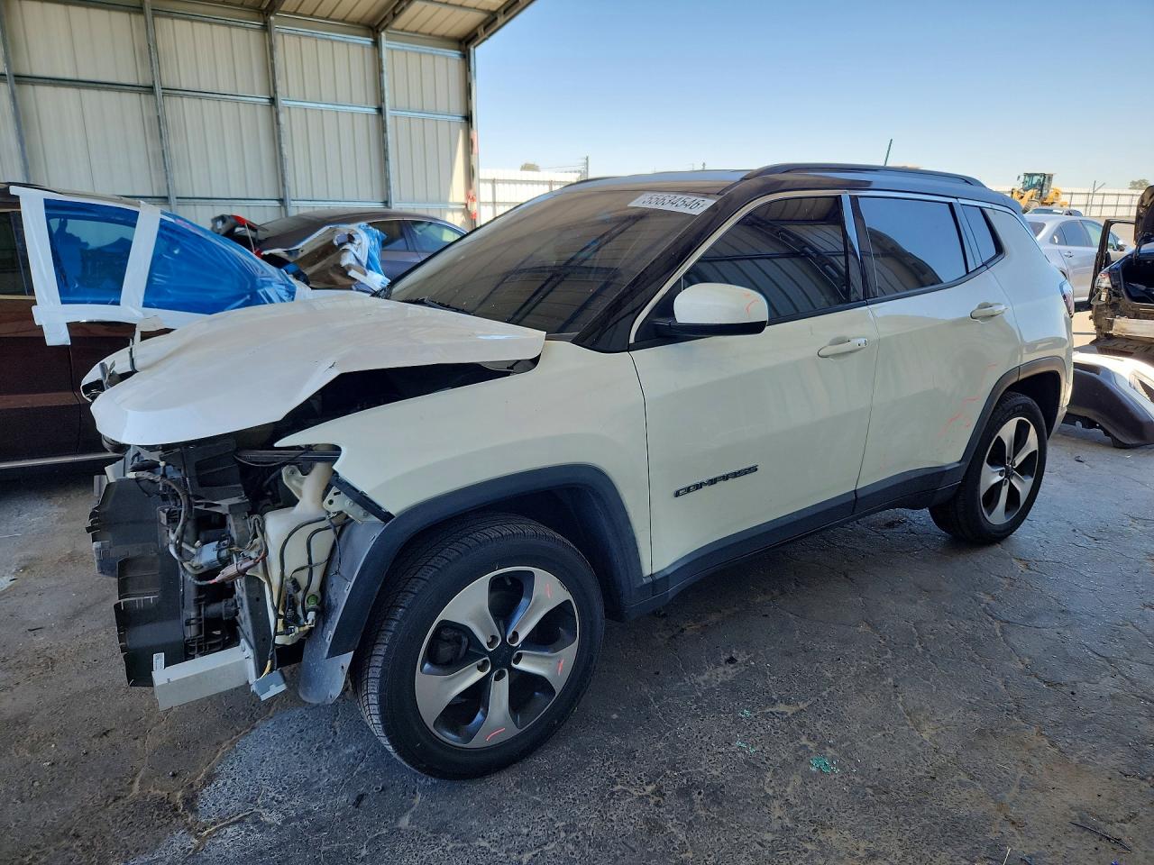 Salvage Jeep Compass Image