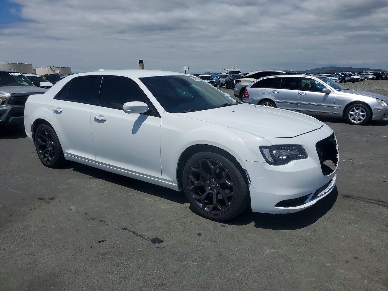 Chrysler 300 S