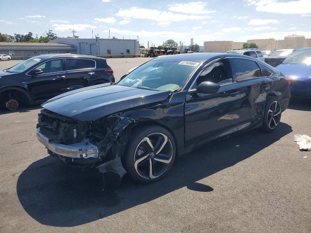 Salvage Honda Accord Image