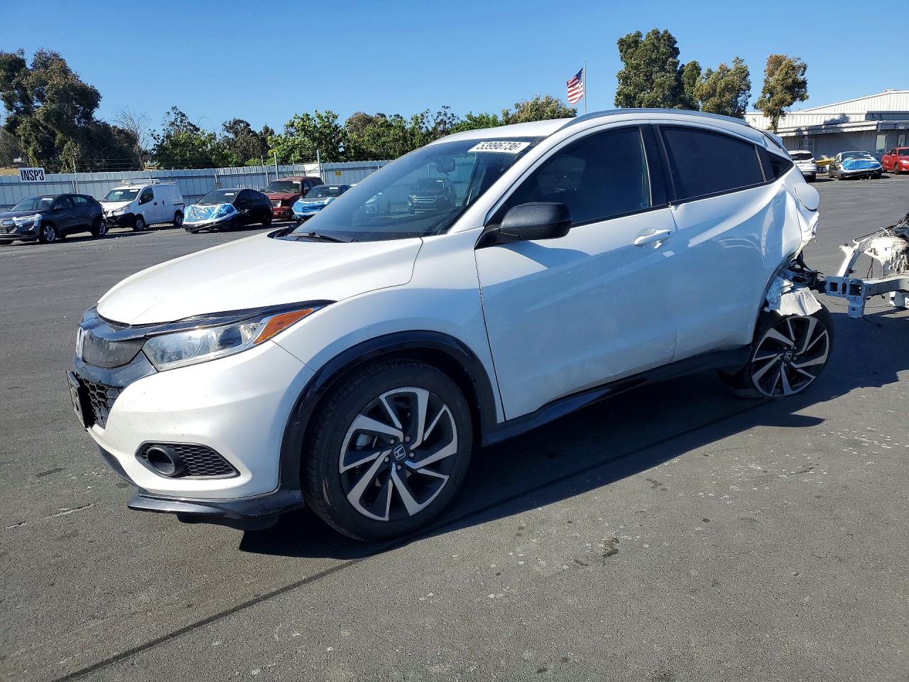 Salvage Honda HR-V Image