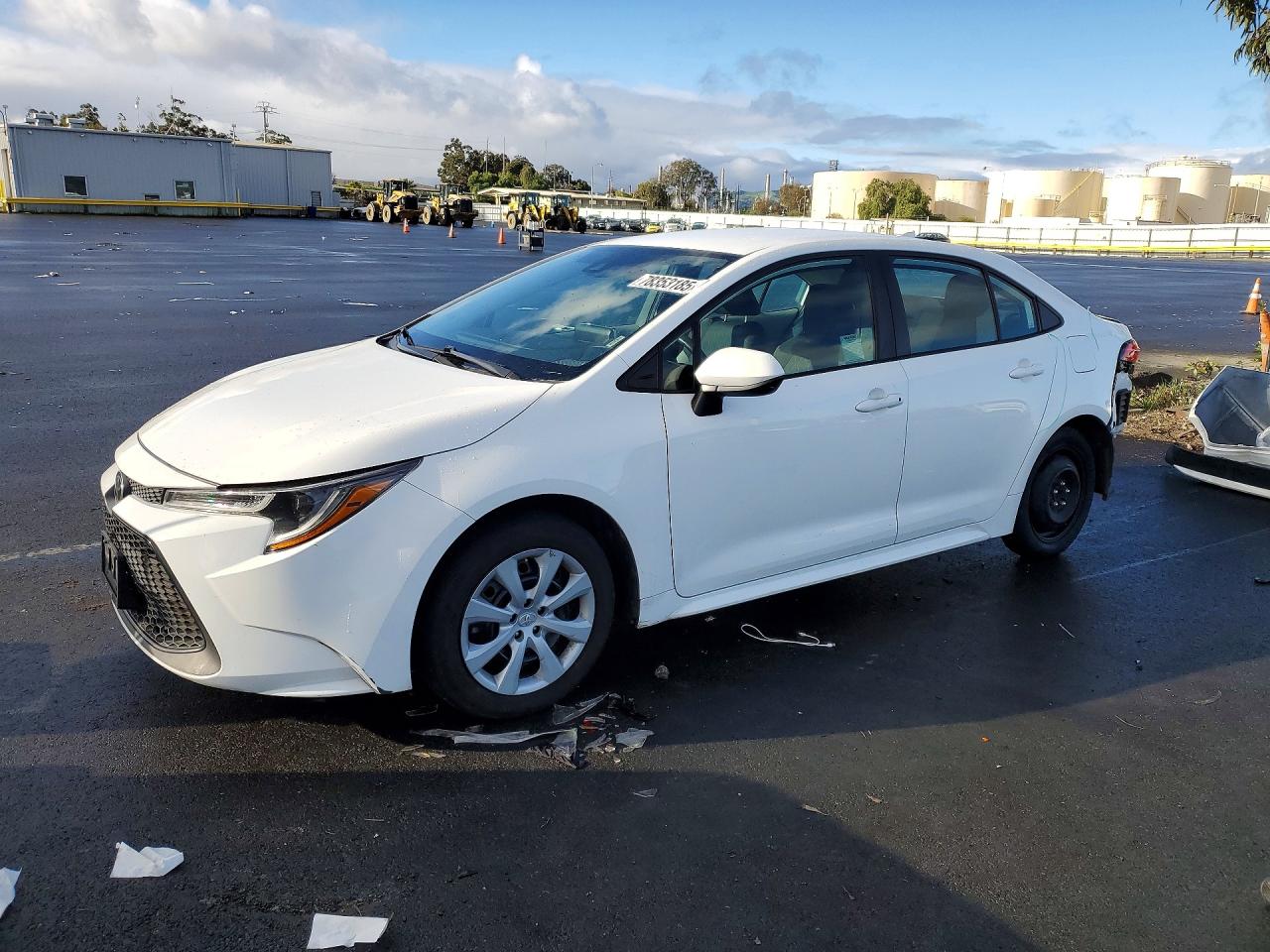 Salvage Toyota Corolla Image