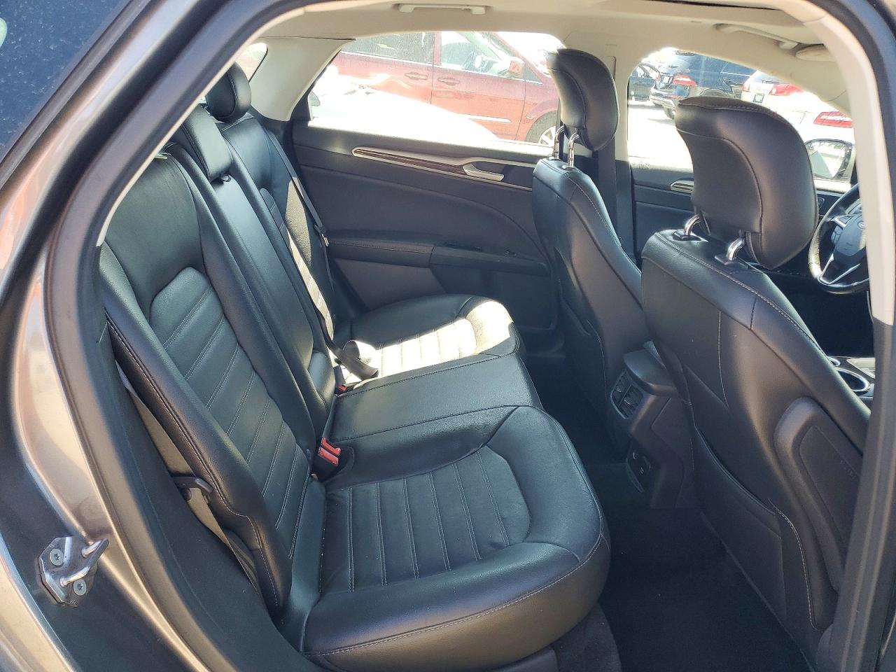 Ford Fusion Se Hybrid