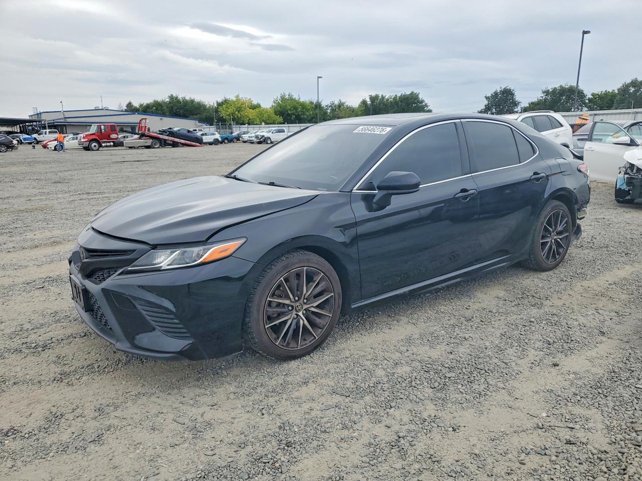 Salvage Toyota Camry Image