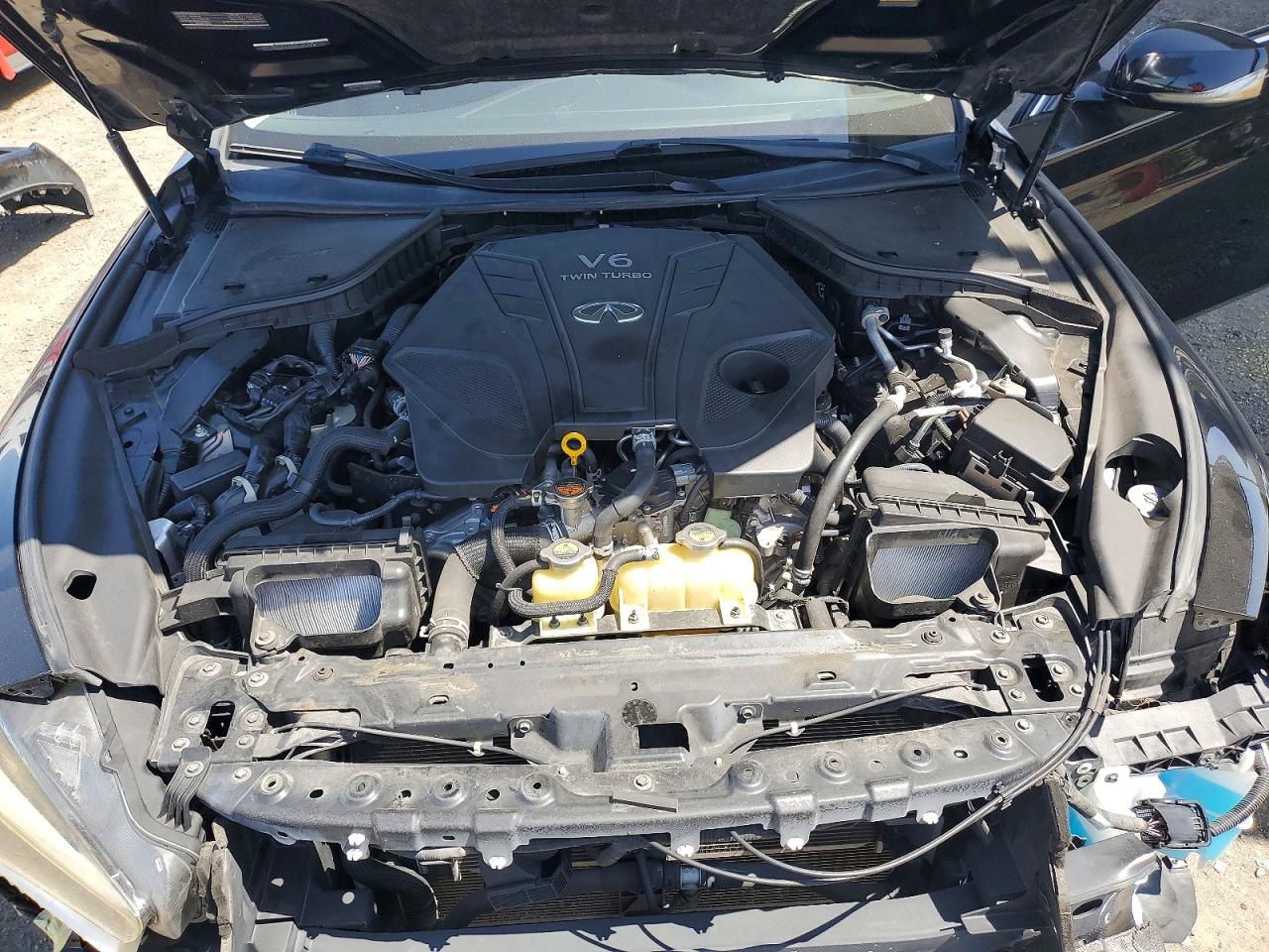 INFINITI Q50 3.0t Luxe