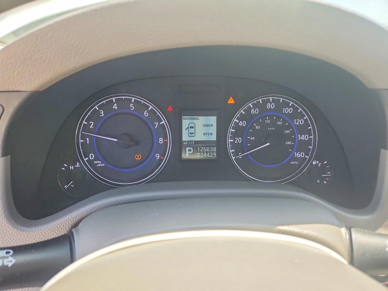 INFINITI G37 Base