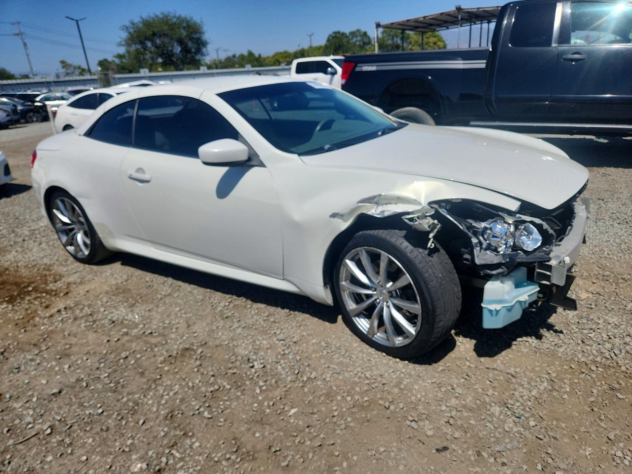 INFINITI G37 Base