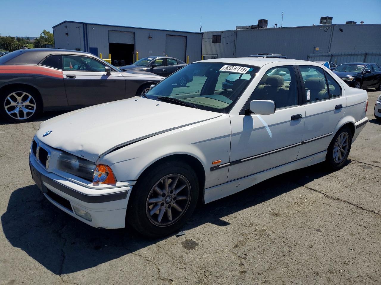 Salvage BMW 3 Series Image
