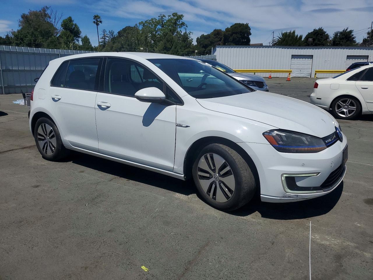 Volkswagen Golf Sel Premium