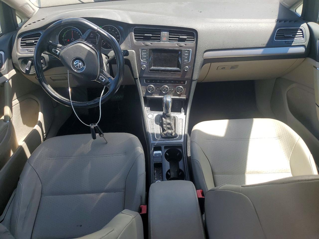 Volkswagen Golf Sel Premium