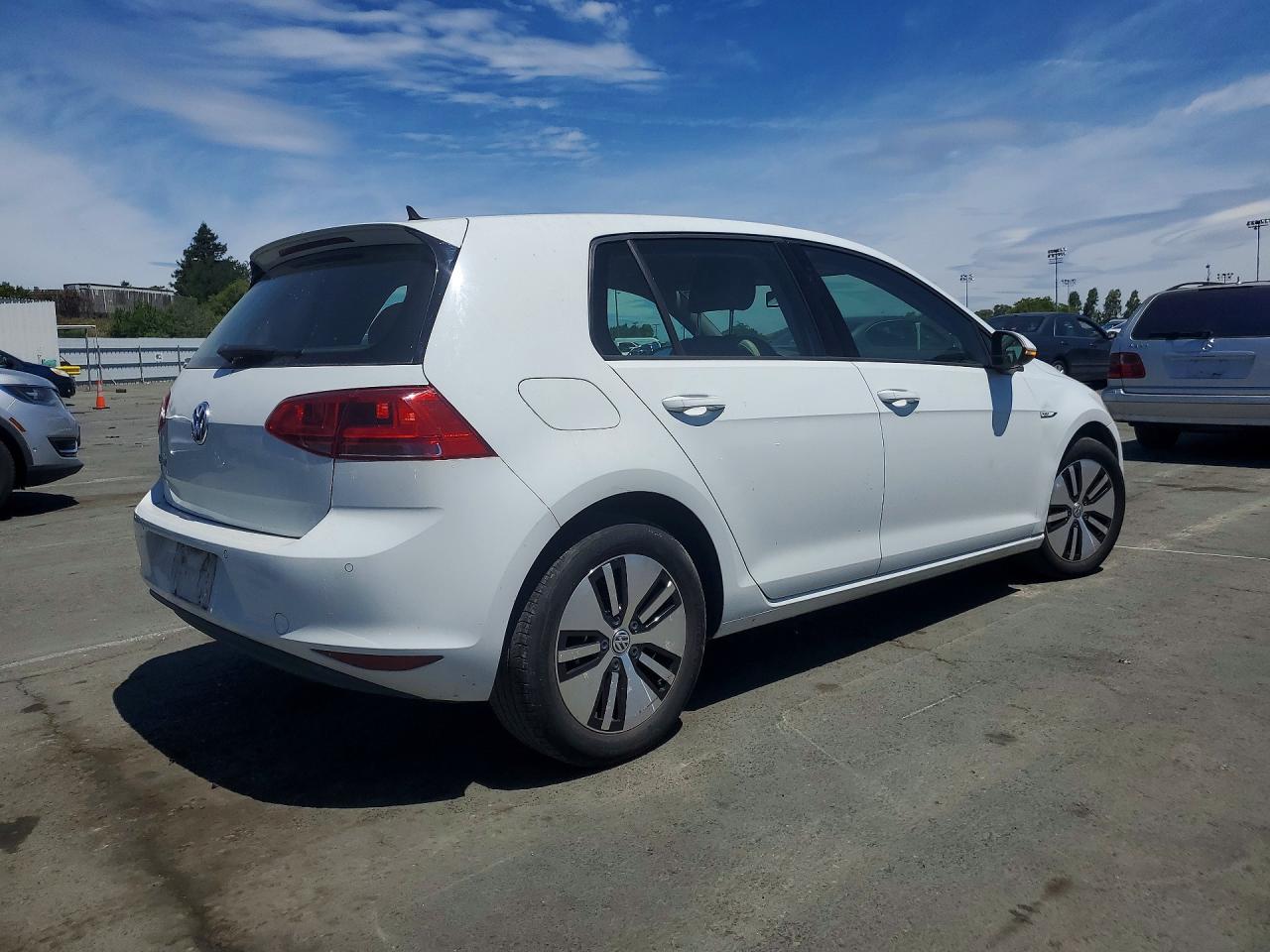 Volkswagen Golf Sel Premium