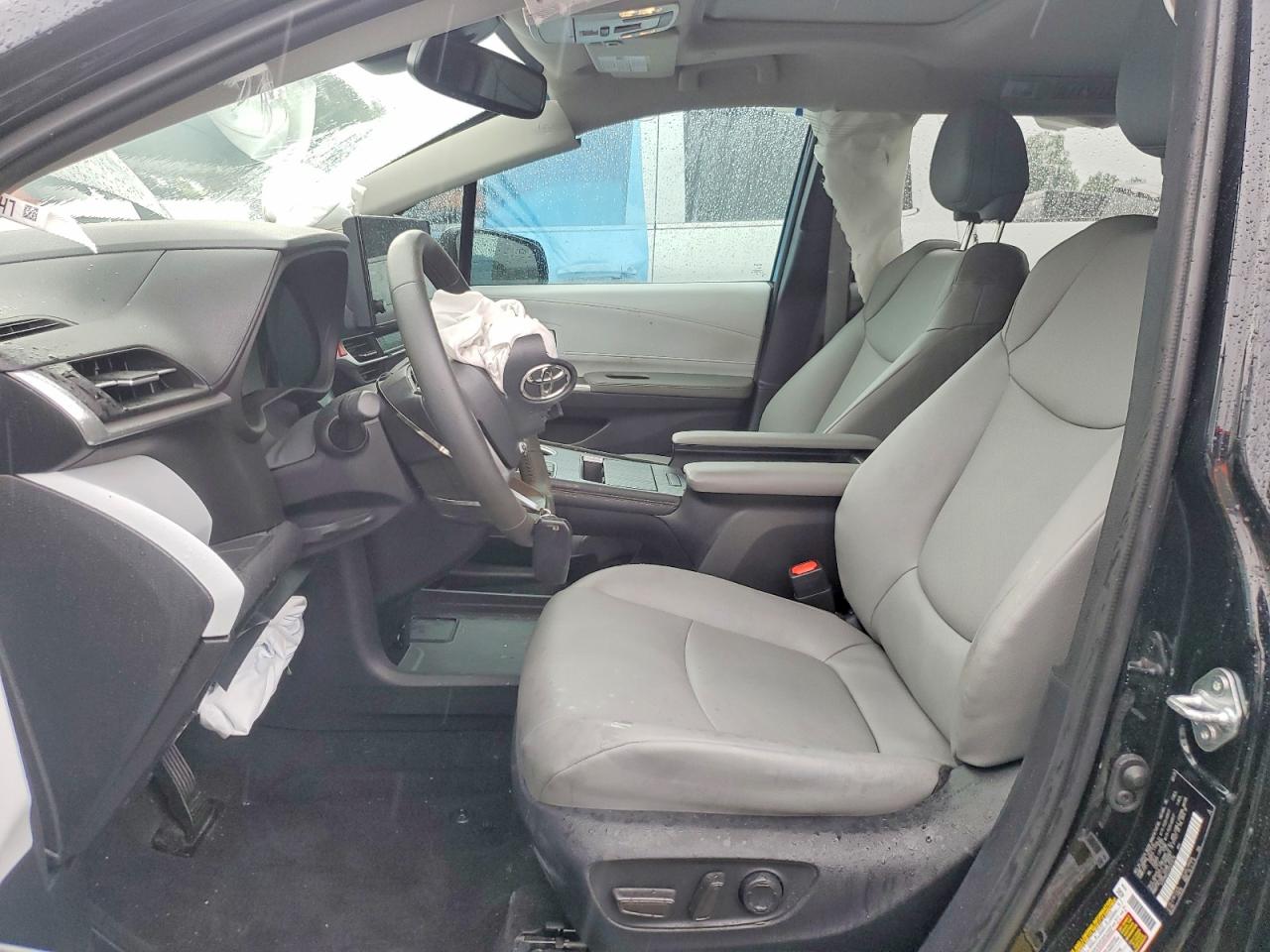 Toyota Sienna Xle 8-passenger