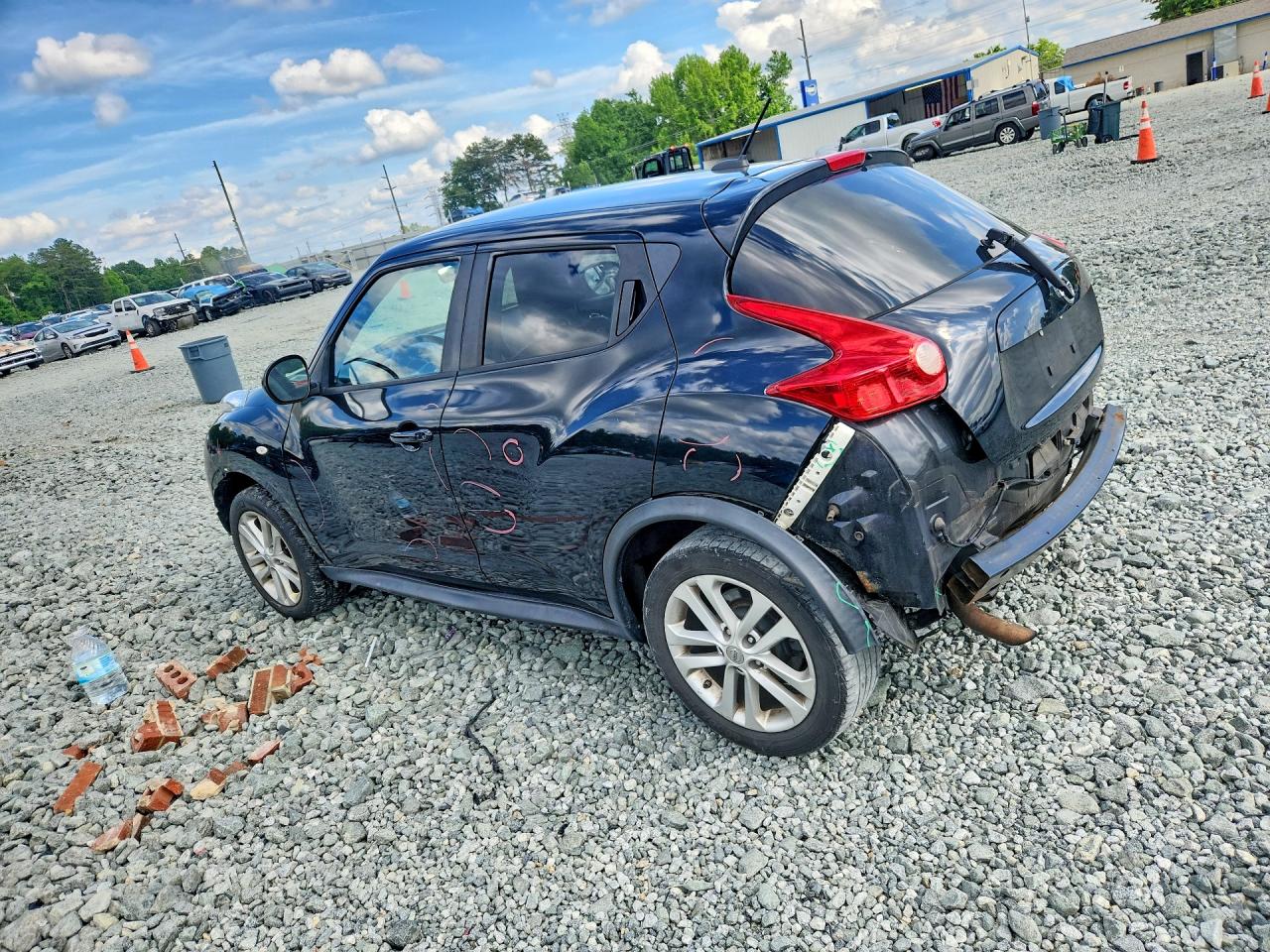 Nissan JUKE S