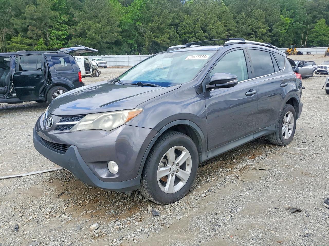 Salvage Toyota RAV4 Image