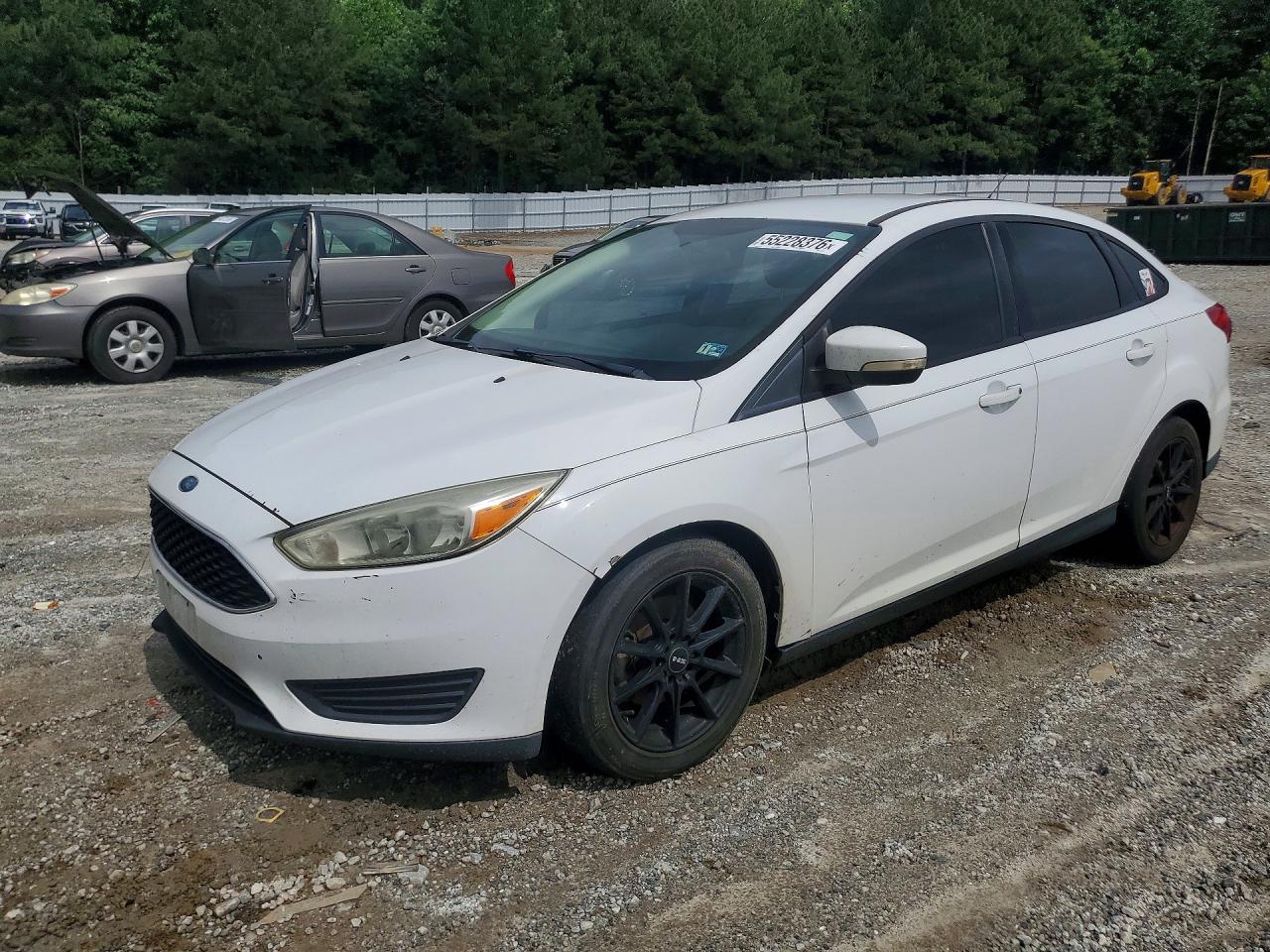 Salvage Ford Focus Image