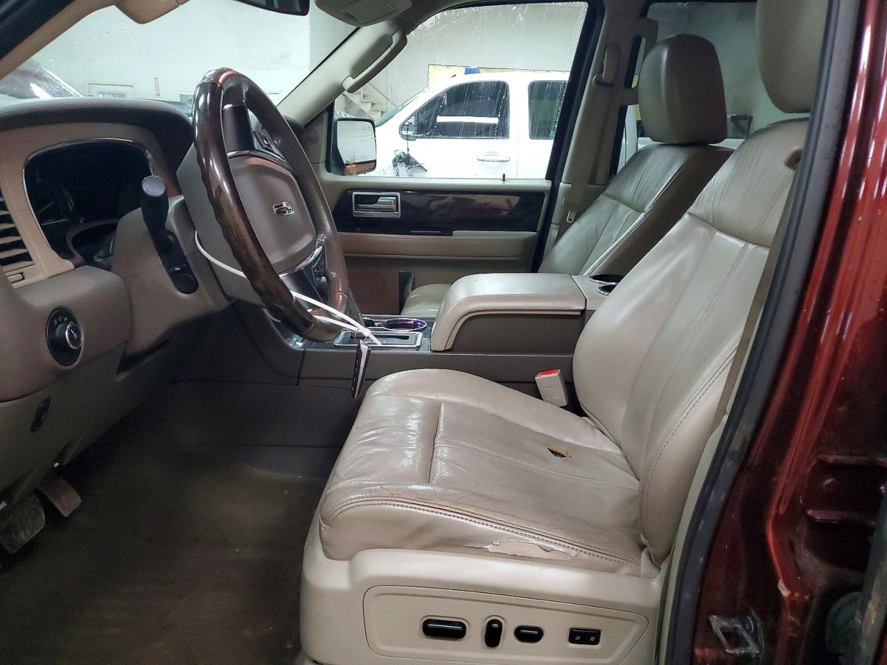 Lincoln Navigator L