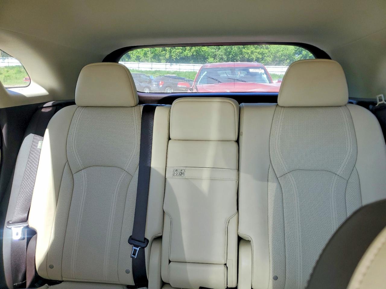 Lexus RX Base
