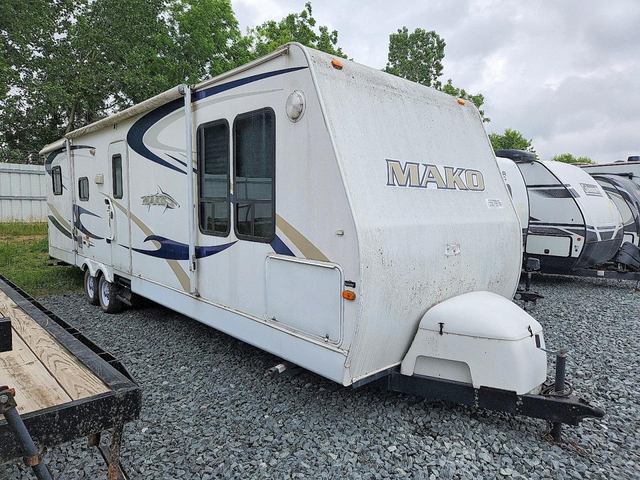 Salvage Mako 36 Trvl T Image