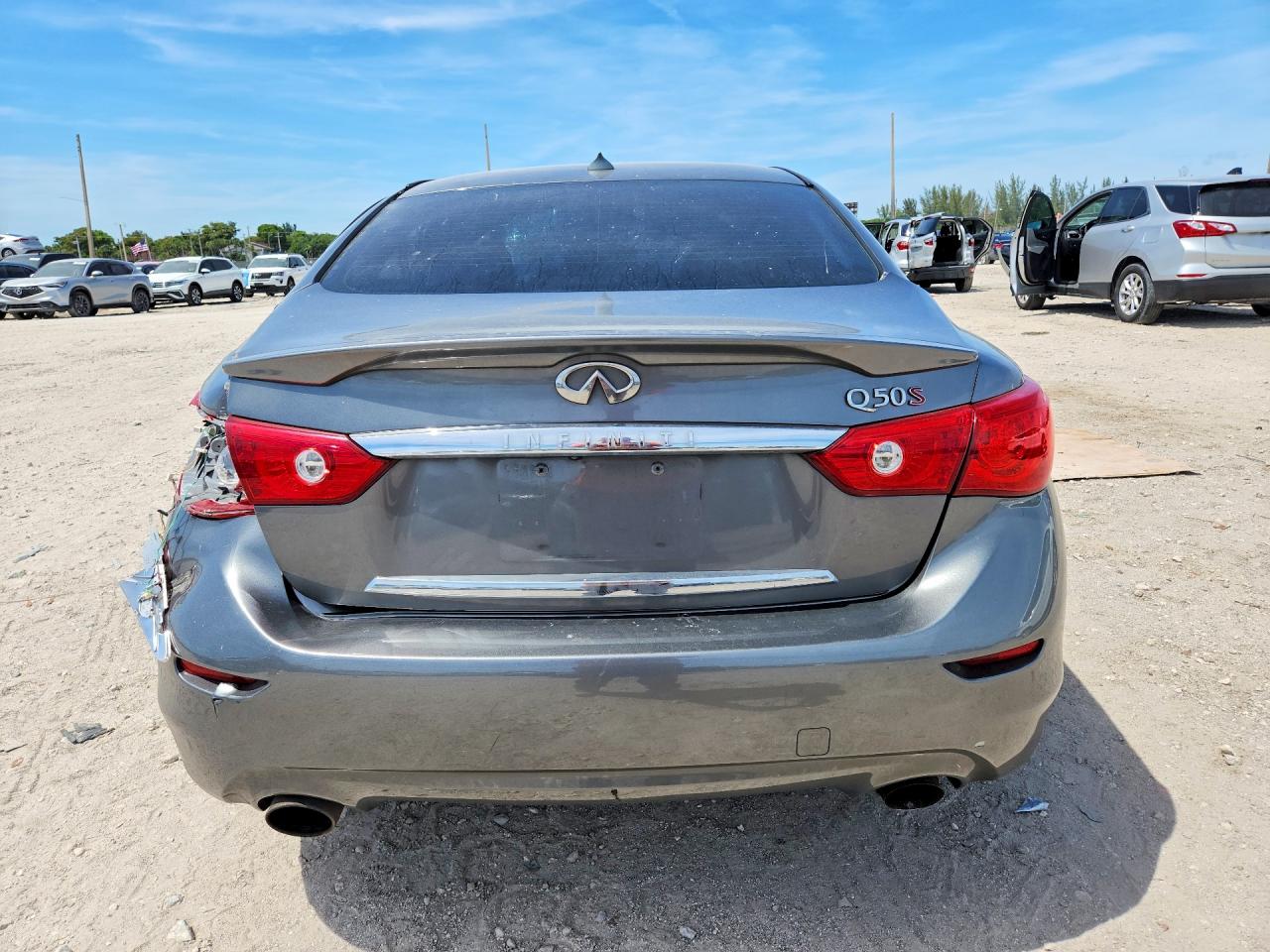 INFINITI Q50 Sport
