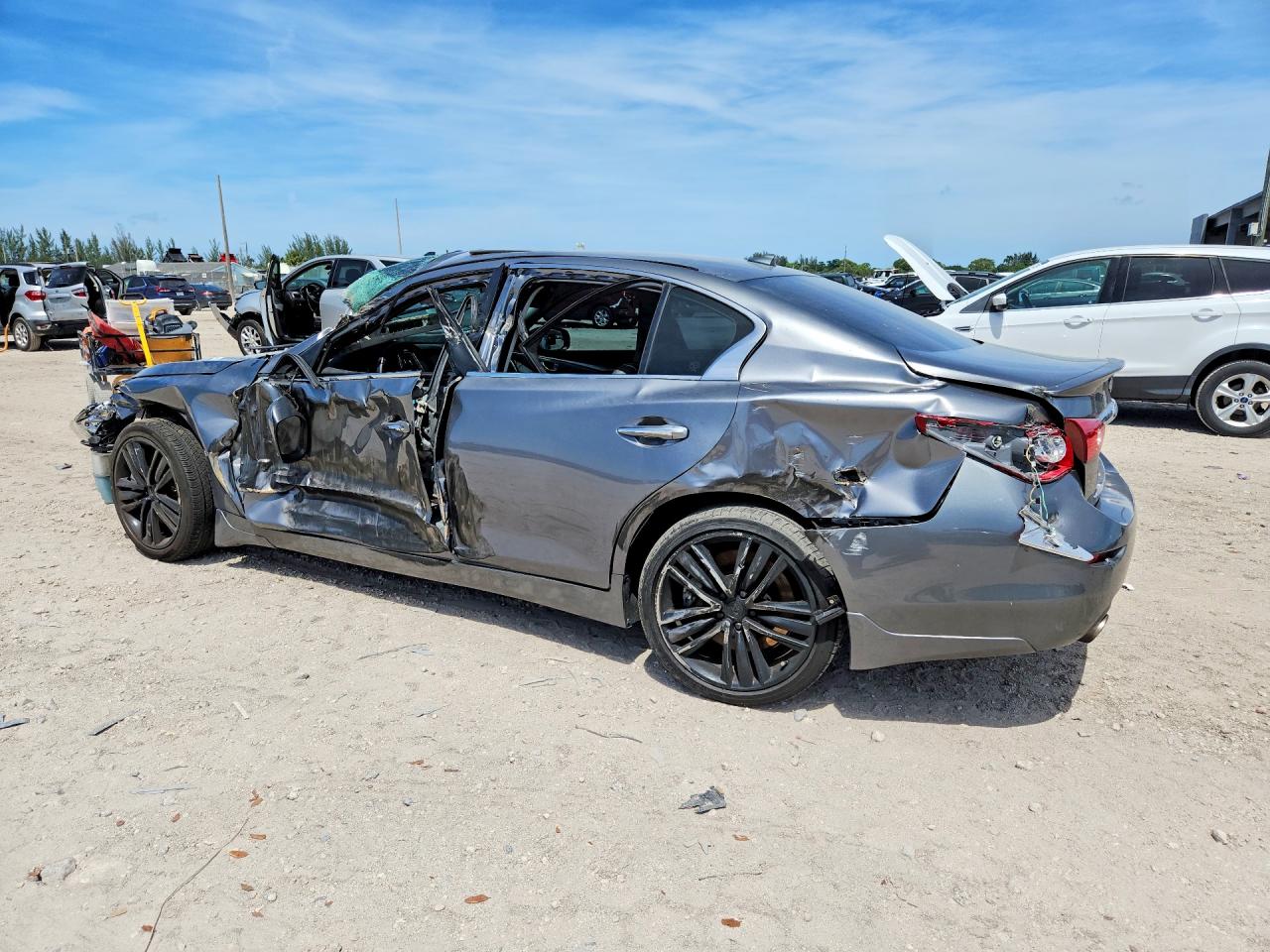 INFINITI Q50 Sport