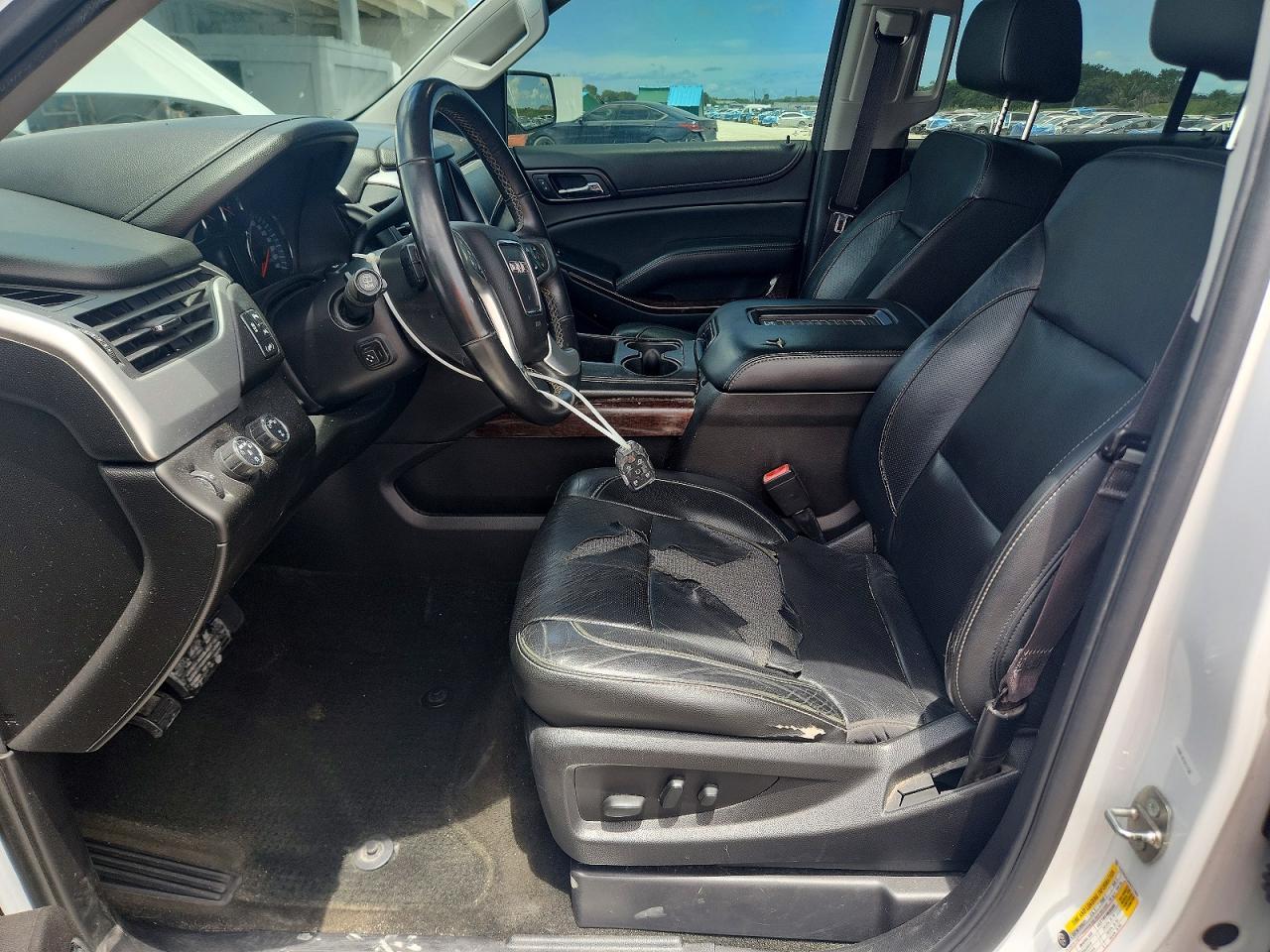 GMC Yukon K1500 Slt