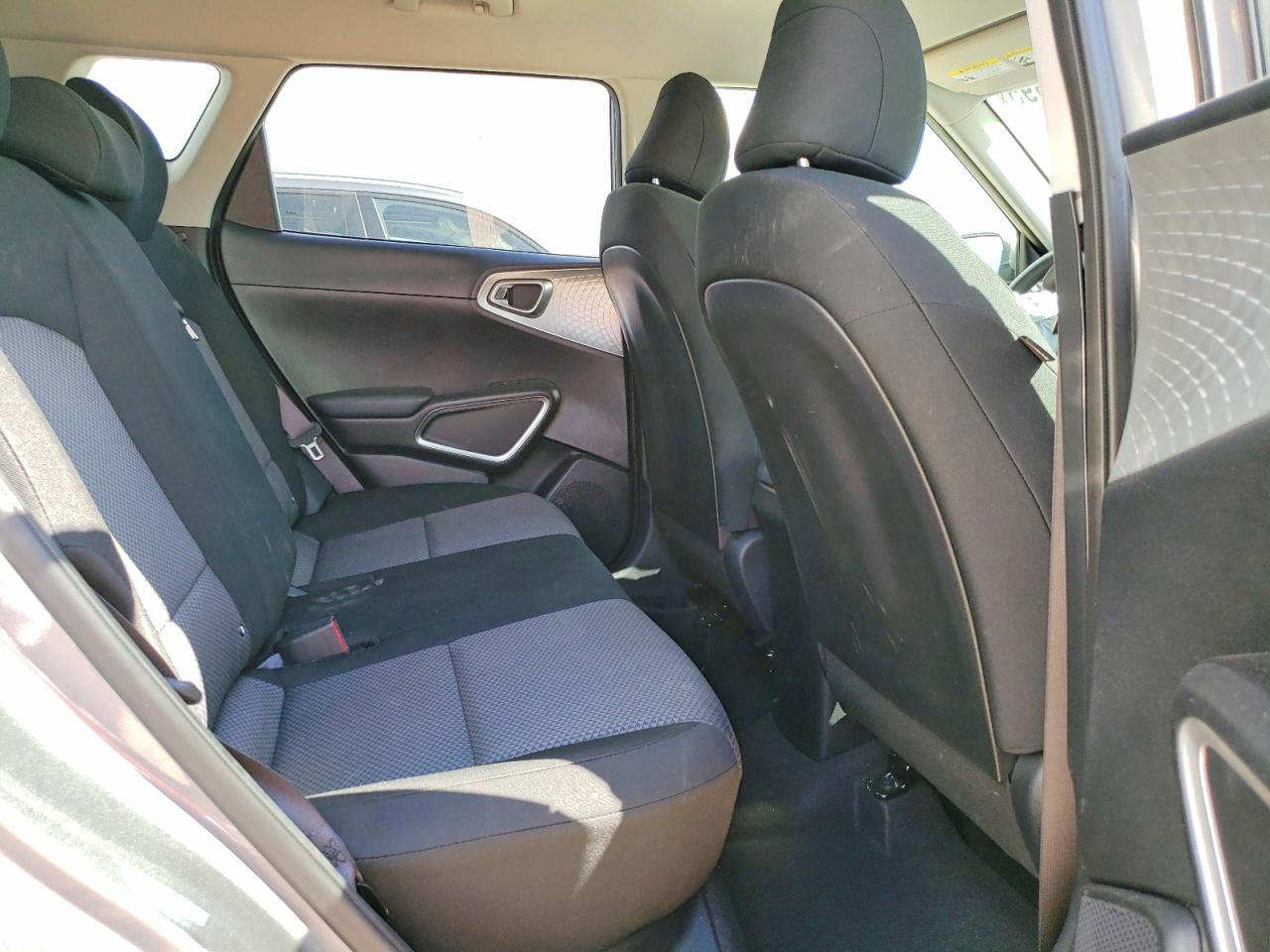 Kia Soul Lx
