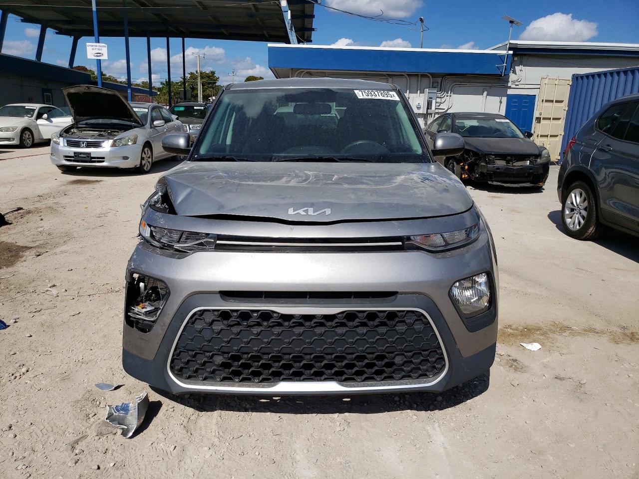 Kia Soul Lx