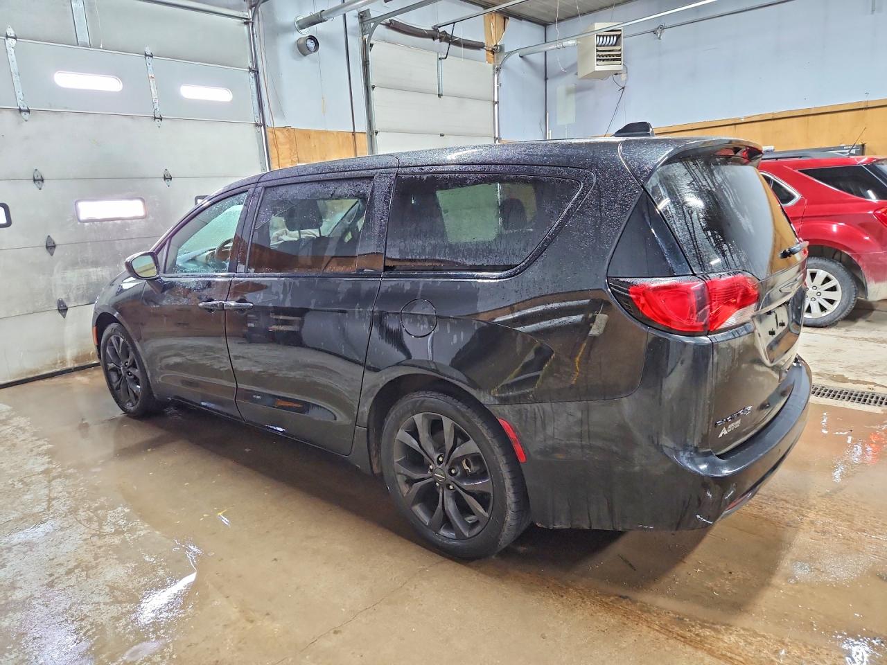 Chrysler Pacifica Touring Plus