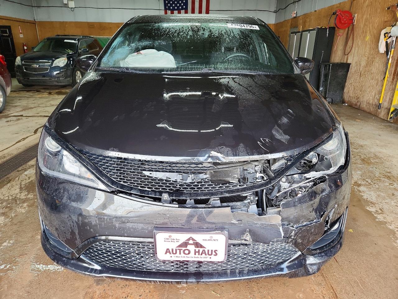 Chrysler Pacifica Touring Plus