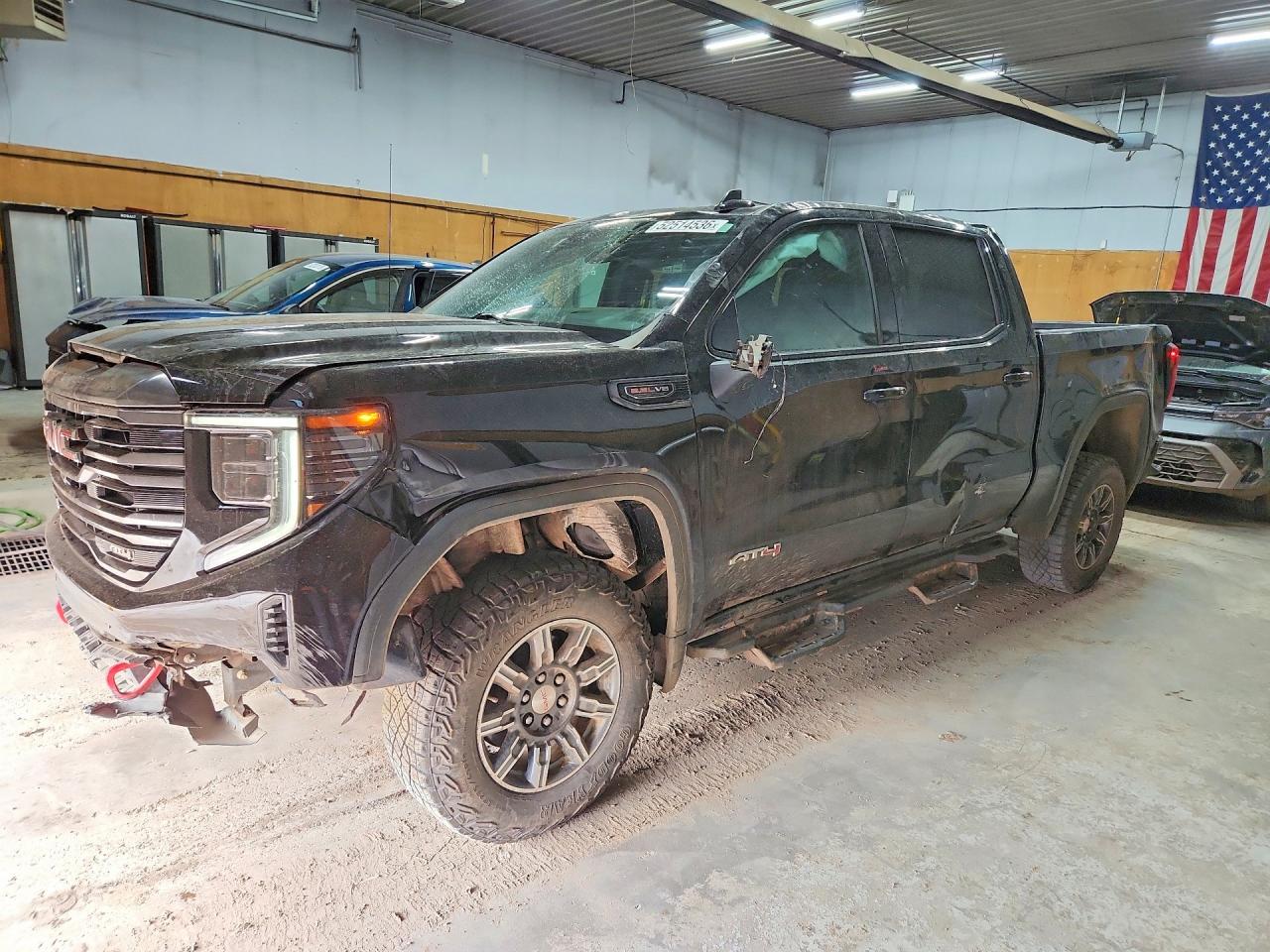 Salvage GMC Sierra Image