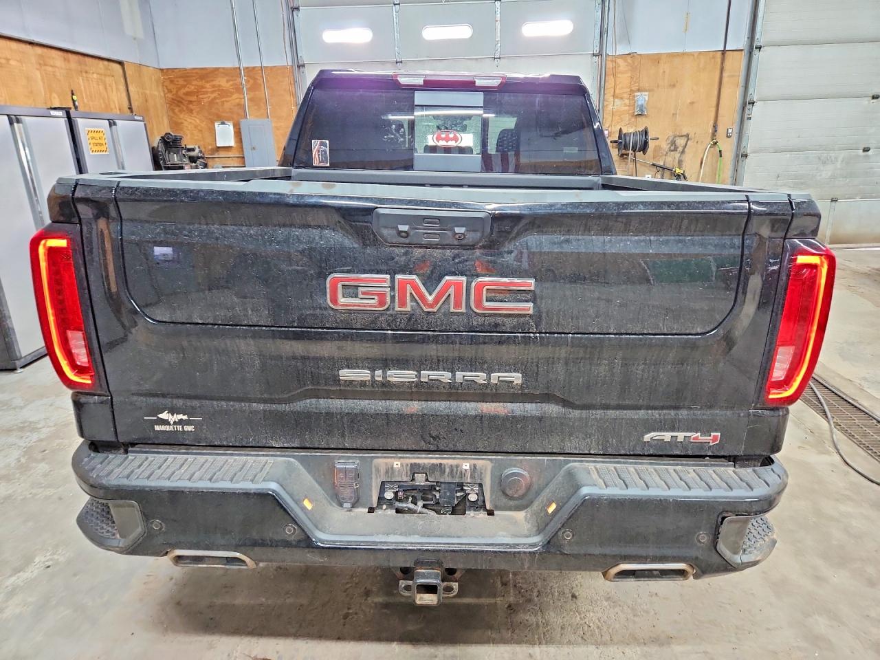 GMC Sierra K1500 At4
