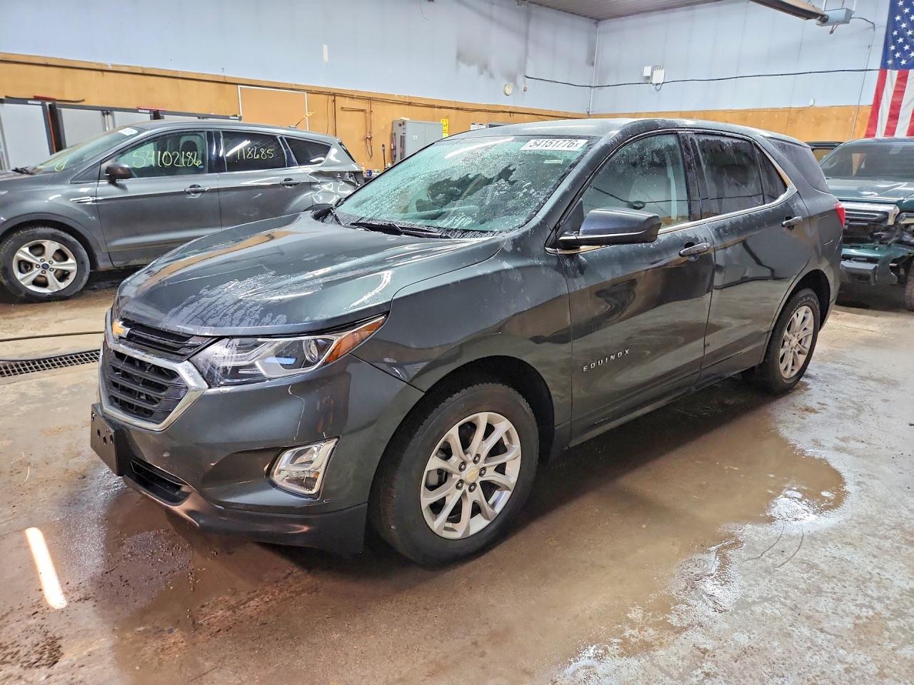 Salvage Chevrolet Equinox Image