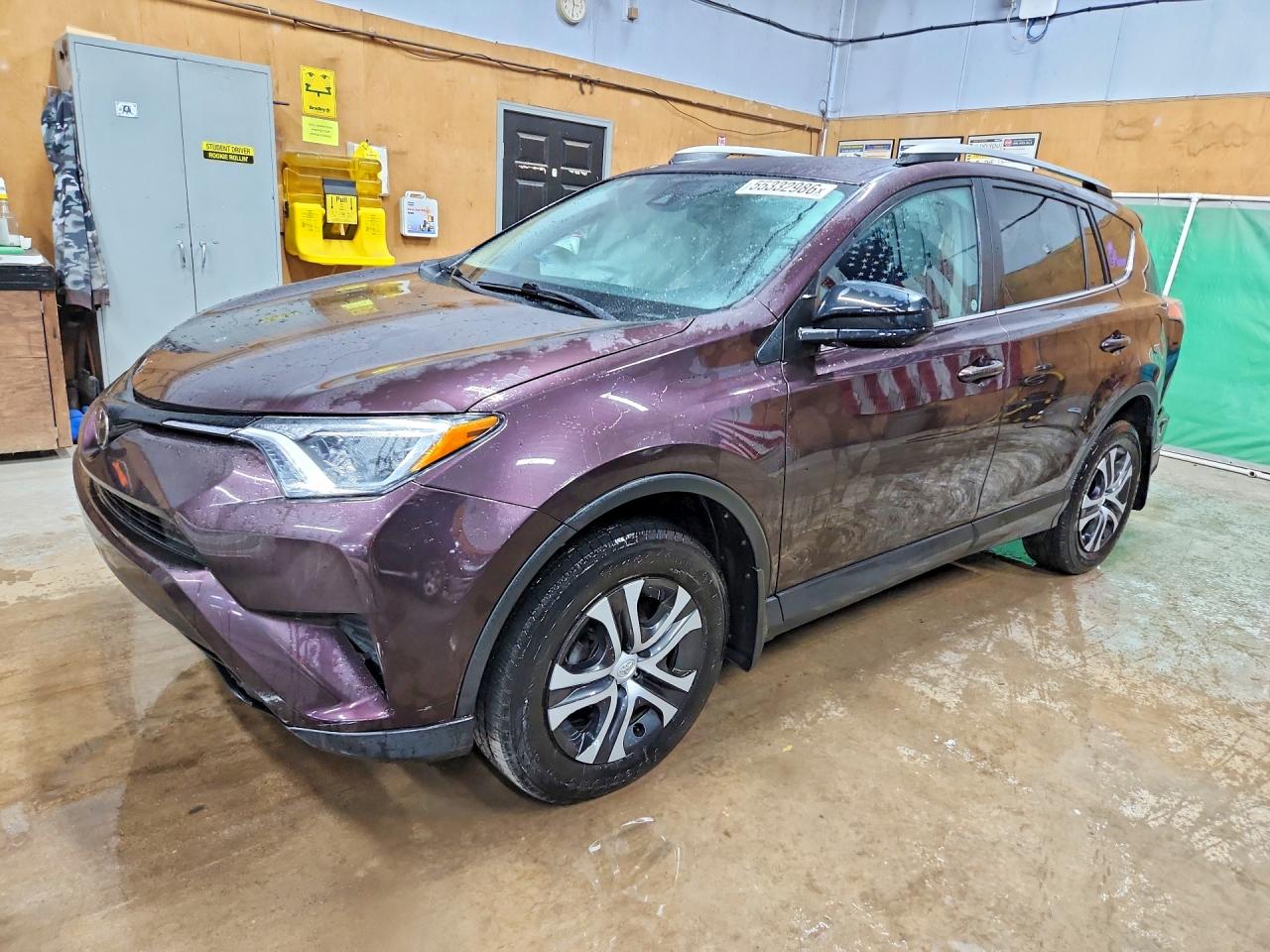 Salvage Toyota RAV4 Image