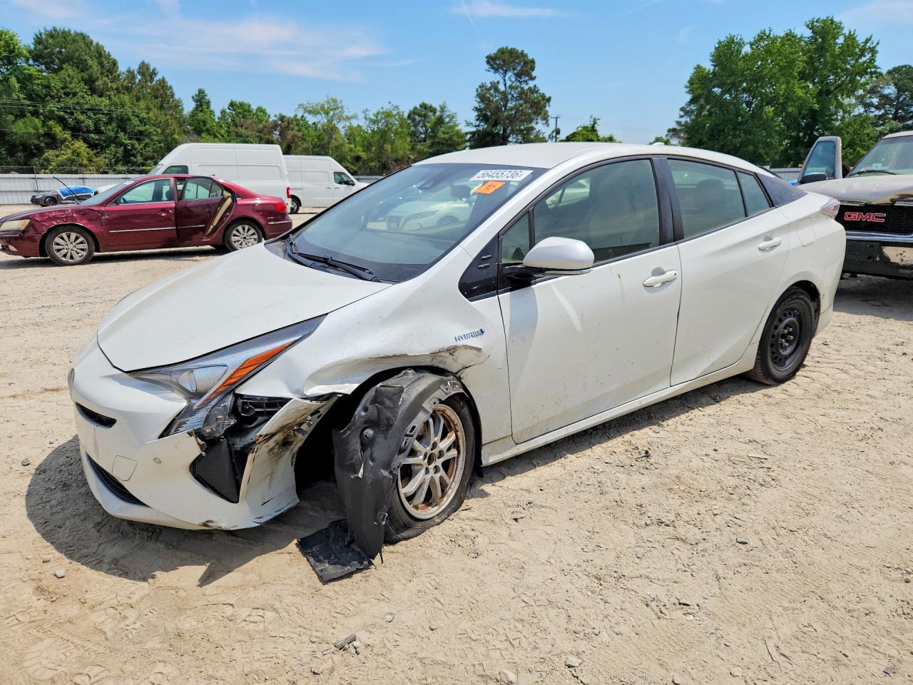 Salvage Toyota Prius Image