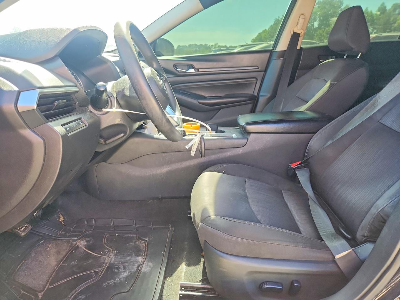 Nissan Altima S