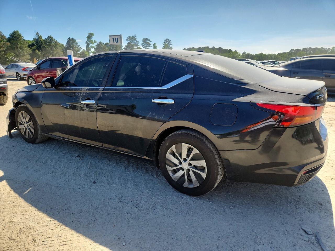 Nissan Altima S