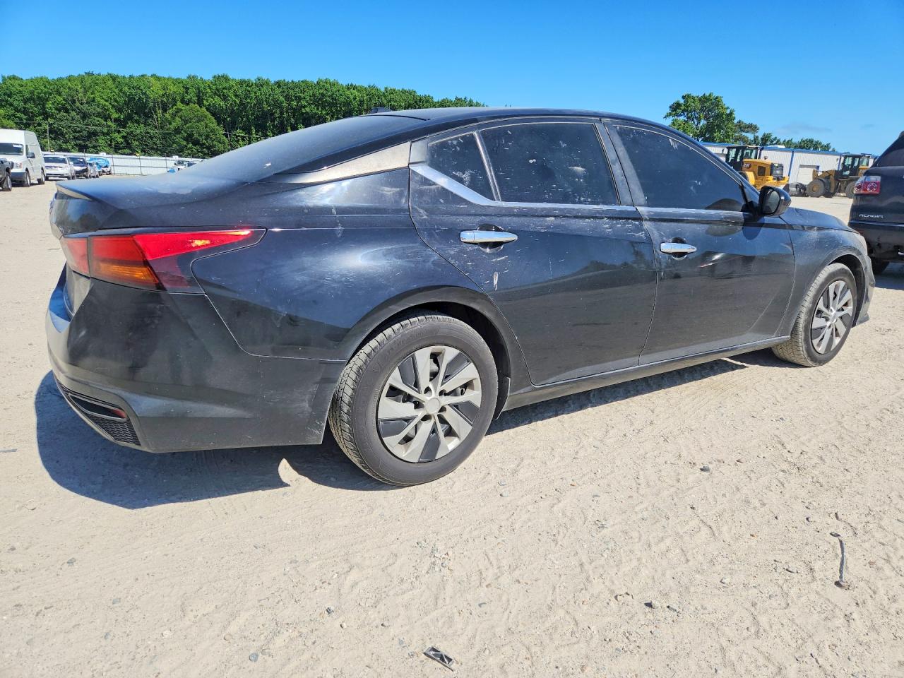 Nissan Altima S