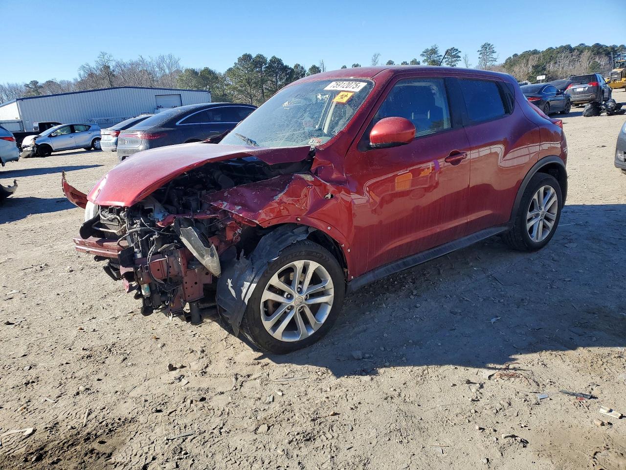 Salvage Nissan JUKE Image